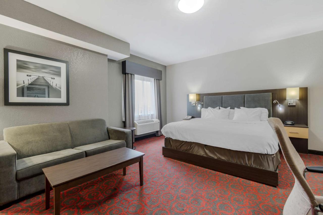 Western Eastgate And Hotel Regina