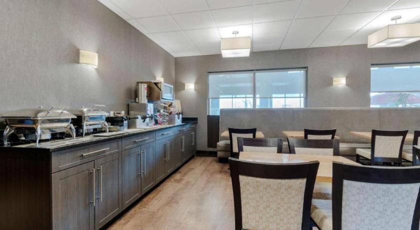 Hotel Western Eastgate And